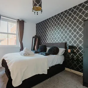 Hullidays - Theatre Side - Refurbished 2023 Apartment Kingston upon Hull